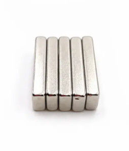 บล็อกอุตสาหกรรมแม่เหล็ก NdFeB Ni Cu Ni เคลือบแม่เหล็กนีโอไดเมียมแบบกำหนดเอง