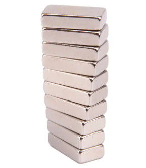 Zn Coating Block แม่เหล็ก NdFeB แม่เหล็กนีโอไดเมียมซินเทอร์อันทรงพลัง